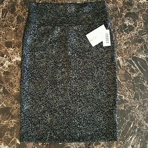 NWT Elegant Lularoe S Cassie